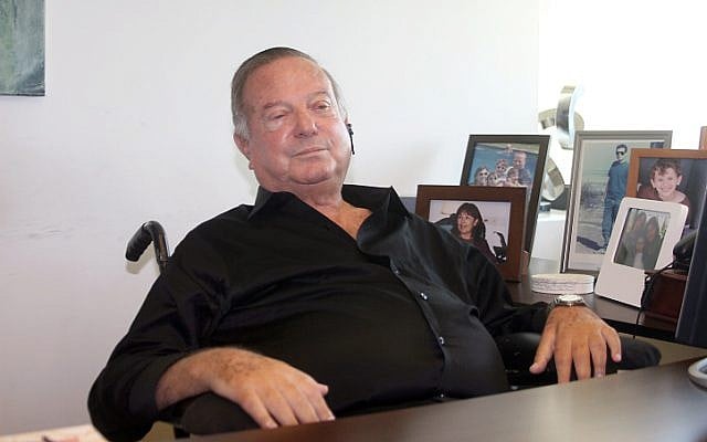 Dov Lautman, Israeli industrialist, philanthropist and Israeli Prize laureate seen at his office in Tel Aviv on October 28, 2010. (Photo credit: Gideon Markowicz/Flash90) Dov Lautman, Israeli industrialist, philanthropist and Israeli Prize laureate seen at his office in Tel Aviv on October 28, 2010. (Photo credit: Gideon Markowicz/Flash90)