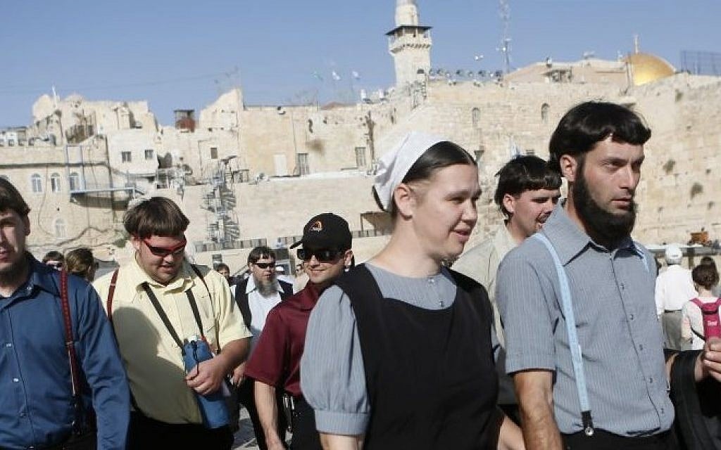 Amish community members at the Western Wall in Jerusalem's Old City, Thursday, November 28, 2013 (photo credit: Miriam Alster/Flash90)