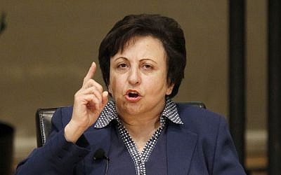 Dr. Shirin Ebadi participate in the World Summit of Nobel Peace Laureates, in Chicago. in an interview with the Associated Press November 5, 2013. (Charles Rex Arbogast/AP)