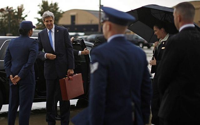 US Secretary of State John Kerry prepares to board his aircraft at Andrews Air Force Base near Washington, on November 2, 2013. (photo credit: AP Photo/Jason Reed,Pool) US Secretary of State John Kerry prepares to board his aircraft at Andrews Air Force Base near Washington, on November 2, 2013. (photo credit: AP Photo/Jason Reed,Pool)