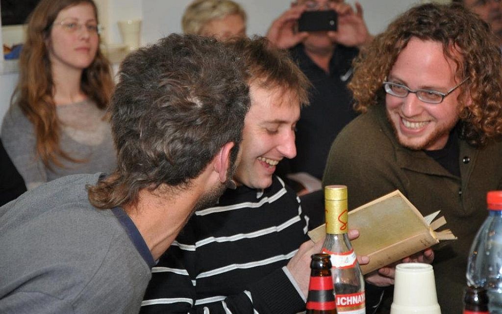 Shabbat dinner in Tel Aviv's secular yeshiva. (photo credit: courtesy)