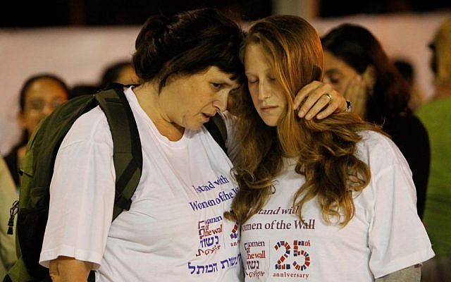 Rabbi Susan Silverman with her daughter and fellow Women of the Wall activist Hallel Silverman (Courtesy of Women of the Wall)