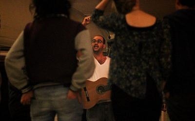Ami Yares at a retreat with the Israeli-Arab social music project, Heartbeat (photo credit: Alon Gelnik/Courtesy)