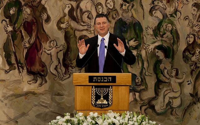 Yuli Edelstein speaking to the Knesset in November 2011