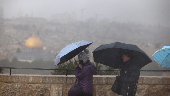 Snow begins falling as early winter storm batters Israel | The Times of ...