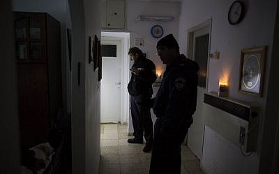 A home without power in Jerusalem on Saturday. (photo credit: Yonatan Sindel/Flash90)