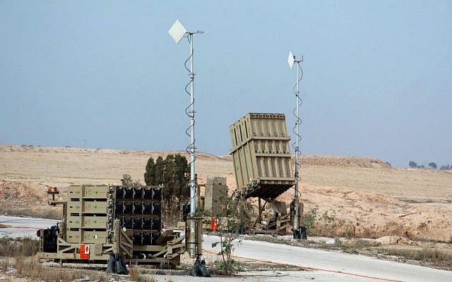 An Iron Dome missile defense battery near the southern Israeli town of Beersheba, Thursday, December 26, 2013 (photo credit: Flash90) An Iron Dome missile defense battery near the southern Israeli town of Beersheba, Thursday, December 26, 2013 (photo credit: Flash90)