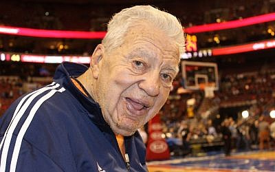 A self-proclaimed 'one of a kind,' Harvey Pollack at 91, working courtside at a Philadelphia 76ers home game. (photo credit: Hillel Kuttler)