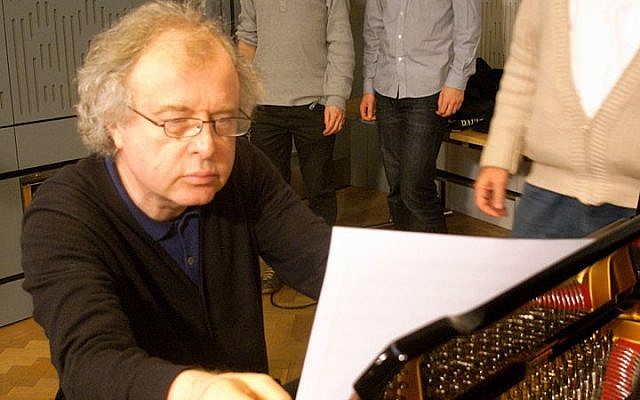 Andras Schiff (photo credit: Steve Bowbrick/Wikipedia Commons)