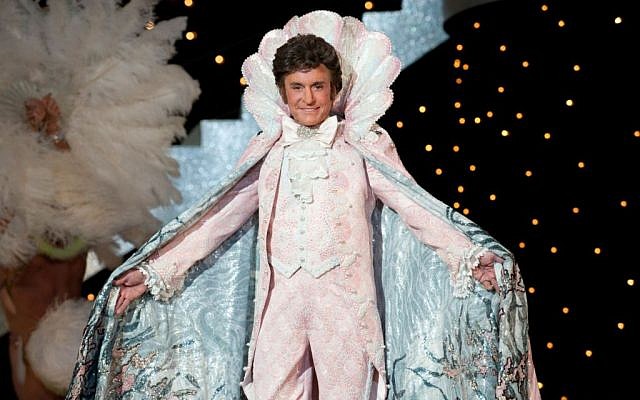 Michael Douglas as Liberace (photo credit: courtesy HBO)