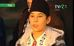 A member of Dor Transilvan (screen capture: YouTube)