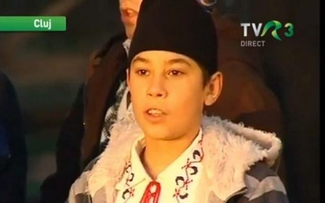 A member of Dor Transilvan (screen capture: YouTube) A member of Dor Transilvan (screen capture: YouTube)