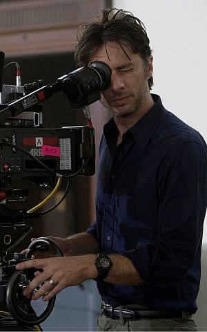 Zach Braff directs 'I Wish I Was Here' (photo credit: Merie Weismiller Wallace) Zach Braff directs 'I Wish I Was Here' (photo credit: Merie Weismiller Wallace)