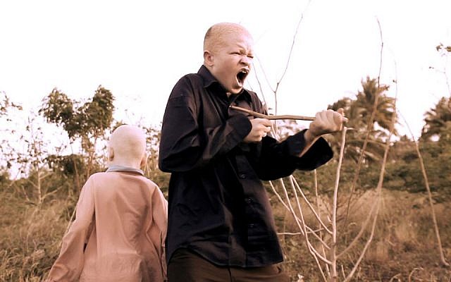 Scene from 'White Shadow' (photo credit: Courtesy) Scene from 'White Shadow' (photo credit: Courtesy)