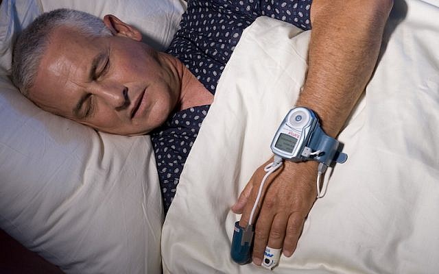Itamar Medical's WatchPAT in action (Courtesy)