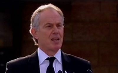 Quartet envoy Tony Blair eulogizes former prime minister Ariel Sharon in Jerusalem, Monday, January 13, 2014 (screen capture: Channel 2) 