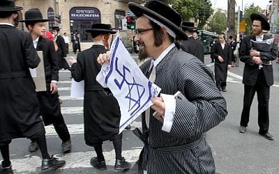 A member of the extreme anti-Zionist Naturei Karta ultra-Orthodox sect in the Meah Shearim neighborhood in Jerusalem. May 2 2011. (Photo credit: Nati Shohat/Flash90)