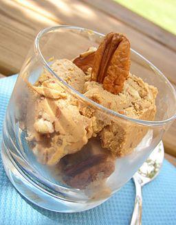 Pick a topping, any topping! (Courtesy Wikicommons)