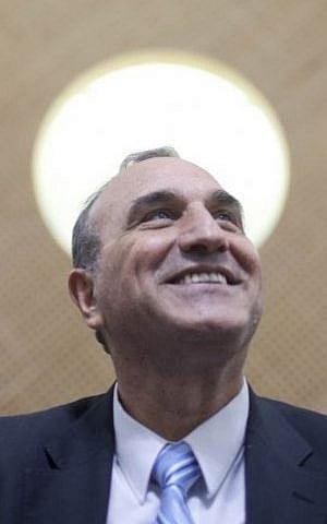 Beit Shemesh mayoral challenger Eli Cohen seen in the Supreme Court in Jerusalem on January 23, 2014 (Photo credit: Flash90)