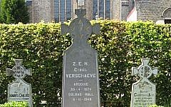 The grave of Cyriel Verschaeve (photo credit: Wikimedia Commons/ public domain)