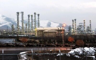 Iran's Arak heavy water reactor (photo credit: Hamid Foroutan/ISNA/AFP)
