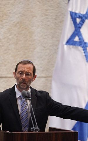 Likud MK Moshe Feiglin addresses the Knesset plenum during a debate of Israeli sovereignty on the Temple Mount, Tuesday, February 25, 2014 (photo credit: Flash90) Likud MK Moshe Feiglin addresses the Knesset plenum during a debate of Israeli sovereignty on the Temple Mount, Tuesday, February 25, 2014 (photo credit: Flash90)