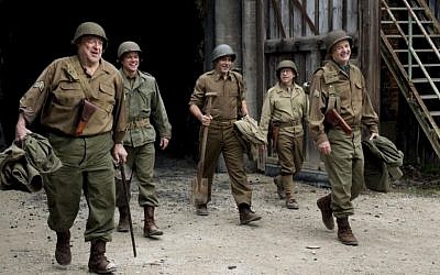 Gun-slinging art 'saviors' in 'The Monuments Men' (Sony/Columbia Pictures)