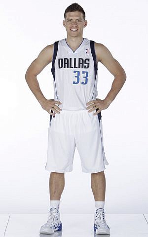 Despite his knee injury, Gal Mekel hopes to sport his #33 jersey again this season. (courtesy NBA) Despite his knee injury, Gal Mekel hopes to sport his #33 jersey again this season. (courtesy NBA)