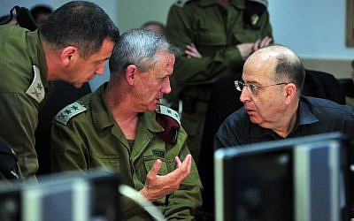 Head of IDF Military Intelligence Directorate Maj. Gen. Aviv Kochavi, left, with IDF Chief of the General Staff Lt. Gen. Benny Gantz, and Defense Minister Moshe Ya'alon during Operation Full Disclosure (photo credit: Ariel Hermoni/ Ministry of Defense)