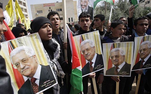 Palestinians in the West Bank town of Toubas shout slogans in support of Palestinian President Mahmoud Abbas ahead of his meeting with U.S. President Barack Obama, March 16, 2014 (Photo credit: Mohammed Ballas/AP) Palestinians in the West Bank town of Toubas shout slogans in support of Palestinian President Mahmoud Abbas ahead of his meeting with U.S. President Barack Obama, March 16, 2014 (Photo credit: Mohammed Ballas/AP)