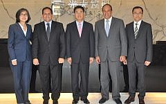 (L. to R.) Shengyan Fan (head of strategic investment and development, China Everbright), Alain Dobkin (managing partner, Catalyst), Chen Shuang (CEO, China Everbright), Edouard Cukierman (managing partner, Catalyst-CEL) and John Chan (investment director, M&A department, China Everbright) at the signing ceremony (Photo credit: Courtesy)