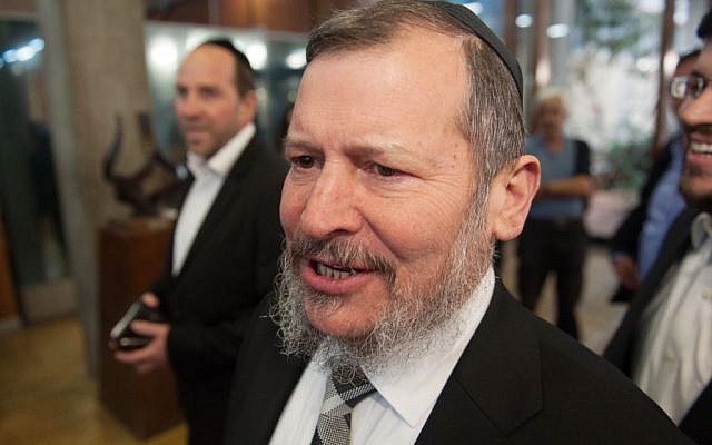 Former Jerusalem mayor Uri Lupolianski in the Tel Aviv District Court on Monday, March 31, 2014 (photo credit: Ben Kelmer/Flash90) Former Jerusalem mayor Uri Lupolianski in the Tel Aviv District Court on Monday, March 31, 2014 (photo credit: Ben Kelmer/Flash90)
