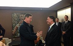 British Prime Minister David Cameron and Knesset Speaker Yuli Edelstein speak in South Africa in December, 2013. (photo credit: courtesy/Knesset)