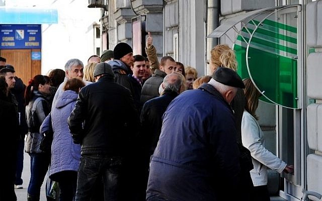 Locals in the Crimean port of Simferopol on April 2, 2014 (Olga Maltseva/AFP)