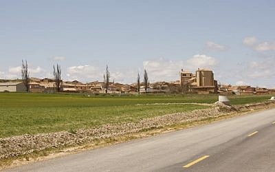 View of Castrillo Matajudíos (Photo credit: CC-BY-SA Wikipedia)