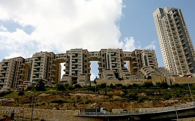 Holyland under construction, 2010 (Photo Flash90/Kobi Gideon) 