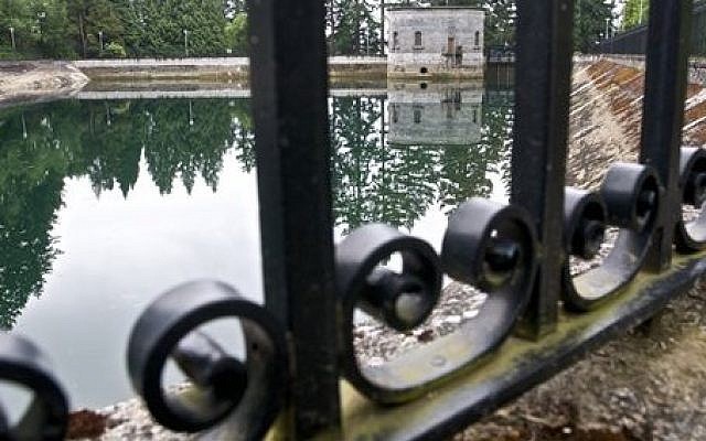 The Mount Tabor No. 1 reservoir in Portland, Oregon, June 2011 (photo credit: AP/The Oregonian, Benjamin Brink) The Mount Tabor No. 1 reservoir in Portland, Oregon, June 2011 (photo credit: AP/The Oregonian, Benjamin Brink)
