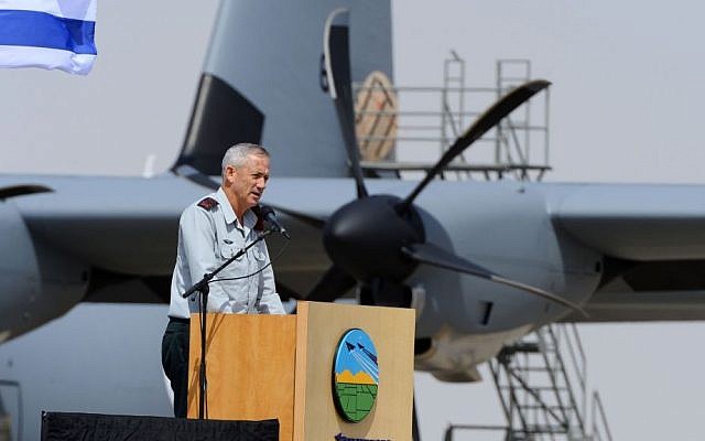 IDF Chief of Staff Benny Gantz speaks at the ceremony welcoming the IAF's new SUper Hercules airplane, on April 9, 2014. (photo credit: courtesy IDF)