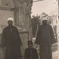 Turkish officer between two Muslim officials (undated) (photo credit: © DEIAHL, Jerusalem)