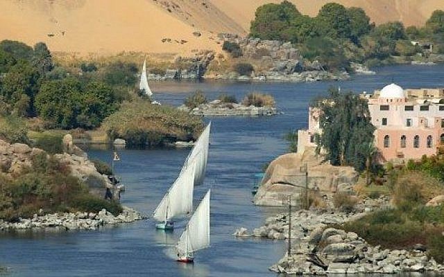 The Nile near Aswan in south Egypt (Photo credit: CC-BY-SA Citadelite, Wikimedia Commons) The Nile near Aswan in south Egypt (Photo credit: CC-BY-SA Citadelite, Wikimedia Commons)