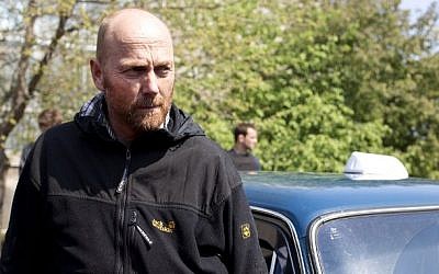 One of the freed OSCE observers, Axel Schneider, speaks to reporters in the southern Ukrainian city of Slavyansk on May 3, 2014 (Photo credit: Stringer/AFP)
