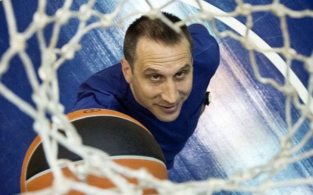 Maccabi Tel Aviv head coach David Blatt (photo credit: Moshe Shai/Flash90 Maccabi Tel Aviv head coach David Blatt (photo credit: Moshe Shai/Flash90
