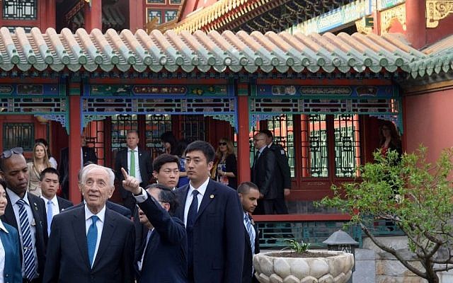 President Shimon Peres visits the Forbidden City in Beijing. April 09, 2014. (Photo credit: Amos Ben Gershom/GPO/Flash 90) President Shimon Peres visits the Forbidden City in Beijing. April 09, 2014. (Photo credit: Amos Ben Gershom/GPO/Flash 90)