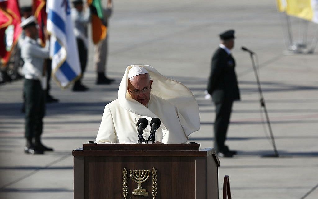 Pope Francis speaking at Ben-Gurion International Airport on Sunday, May 25, 2014. (photo credit: Miriam Alster/Flash90)