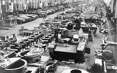 German tank production line. (Photo credit: Bundesarchiv, Bild 183-L04352 / CC-BY-SA / Wikimedia)