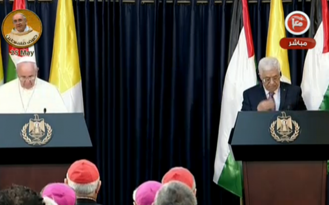 Palestinian Authority President Mahmoud Abbas and Pope Francis speak in Bethlehem (screen capture: Maan News)