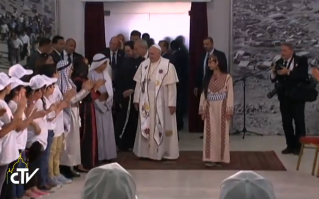 The pope meets with Palestinian children in Bethlehem on Sunday, May 25. (screen capture: CTV)