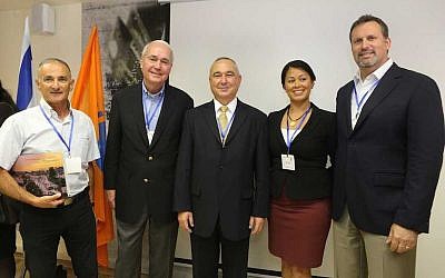 (L. to R.) David Yafeh, project director of the Netanya Municipality; Glen Mayfield, CEO and founder of River Cities Capital Funds; Eli Dalel, deputy mayor of Netanya; Tammy Riddle,  REDI Cincinnati; Tim Schigel, CEO of Cintrifuse Funds (Photo credit: Courtesy)