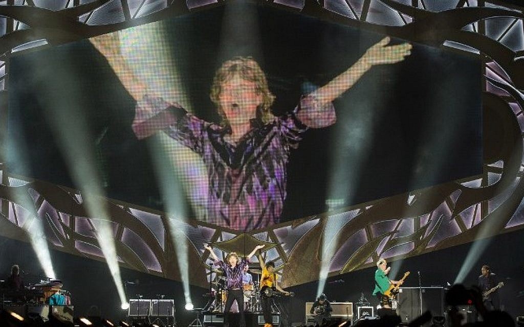 Mick Jagger of Rolling Stones on stage in Tel Aviv, on June 4, 2014. (Photo credit: AFP/ JACK GUEZ)