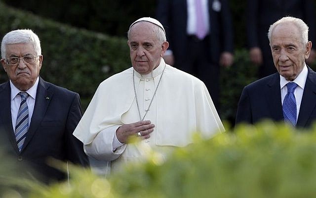 Pope Francis Sunday, June 8, 2014 (photo credit: AP/Gregorio Borgia)